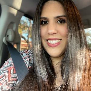 Meet your Posher, Stephanie